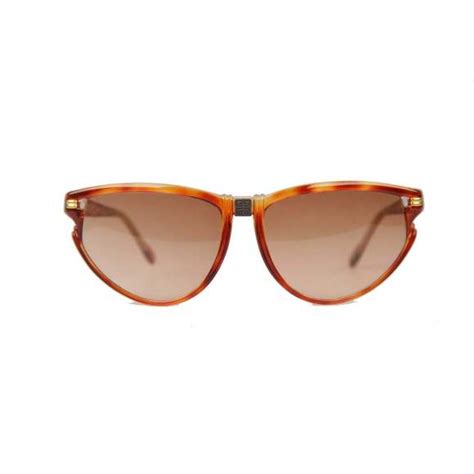 Givenchy NWT Women's Tortoise Shell Gv7103 4G Sunglasses.